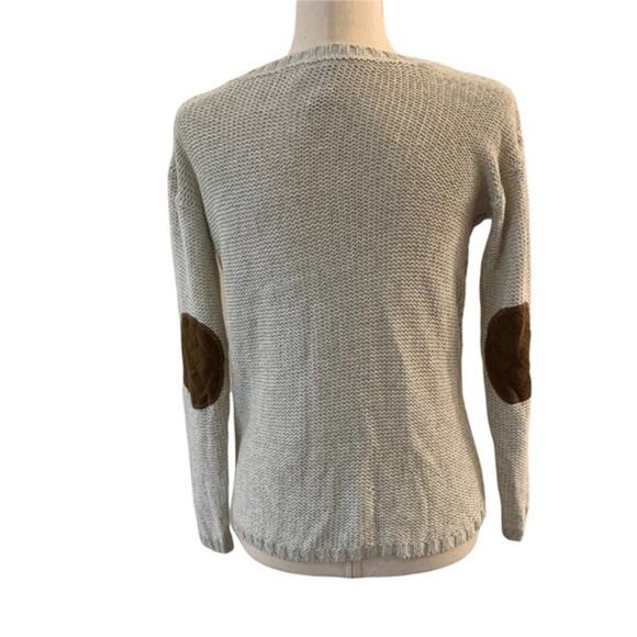 Alya gray round neck sweater with brown elbow patches. Size S‎ - Picture 9 of 11